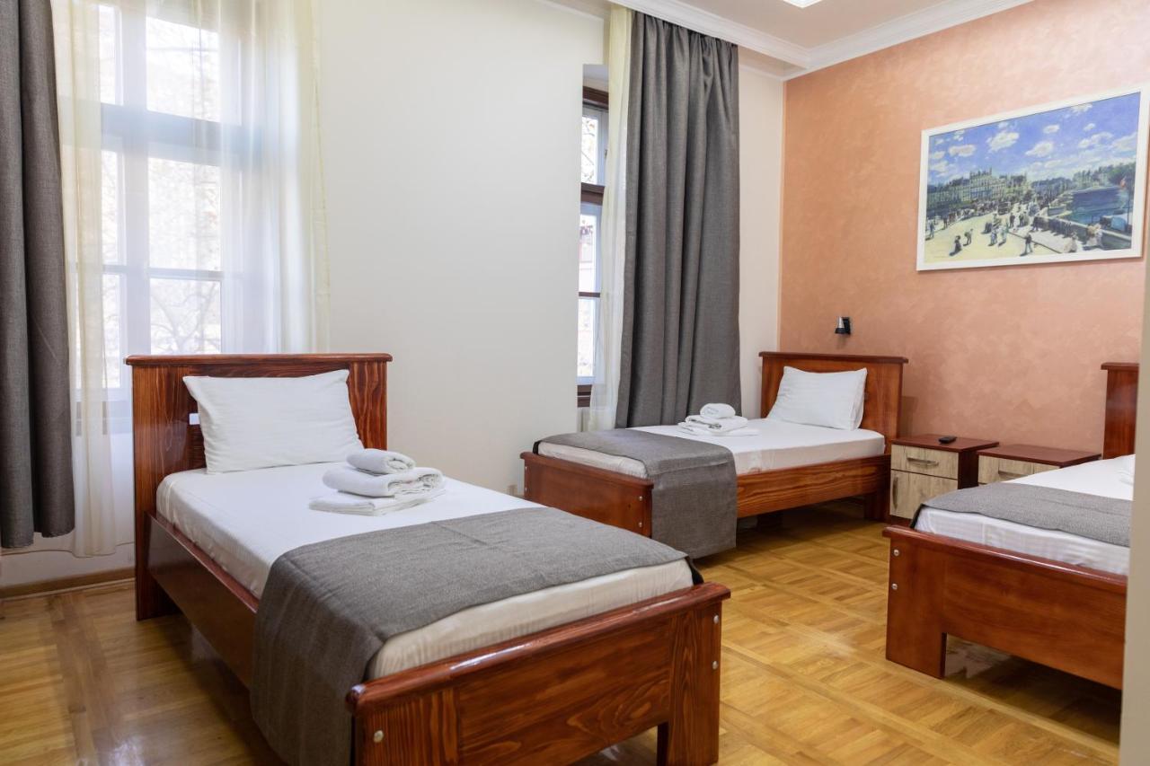 Hotel Kutko Pancsova Kültér fotó