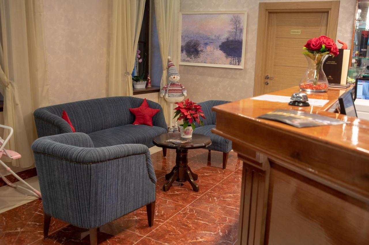 Hotel Kutko Pancsova Kültér fotó
