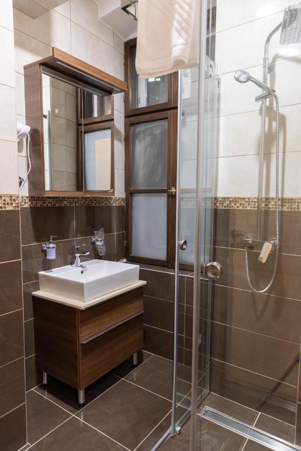 Hotel Kutko Pancsova Kültér fotó