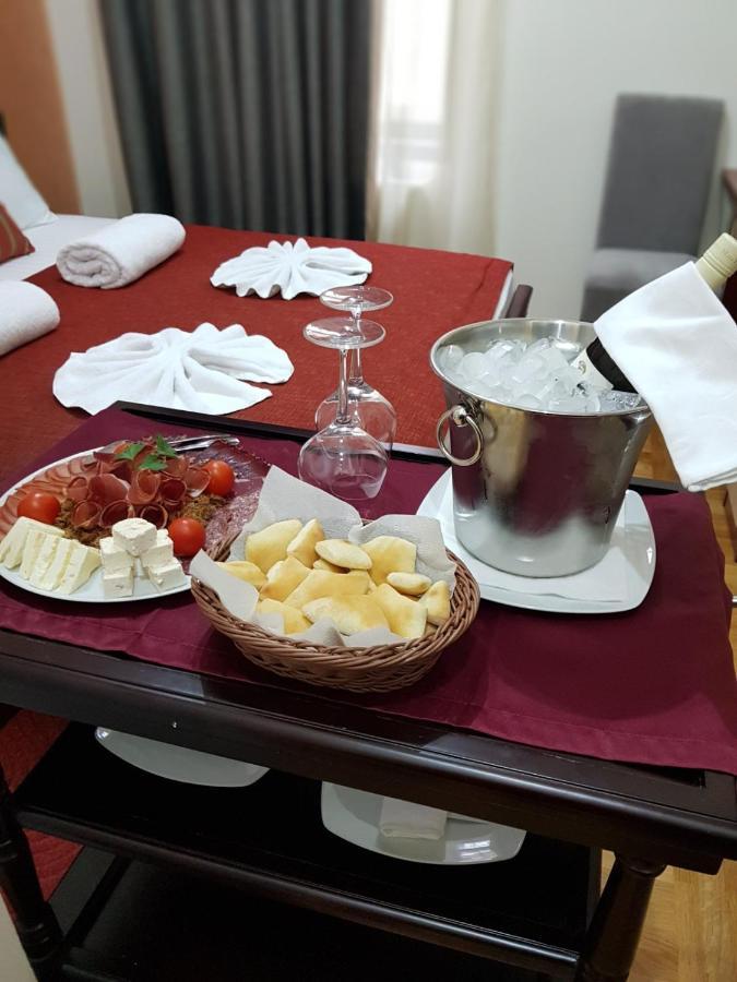 Hotel Kutko Pancsova Kültér fotó