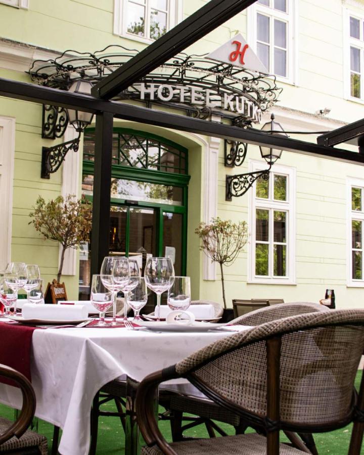 Hotel Kutko Pancsova Kültér fotó